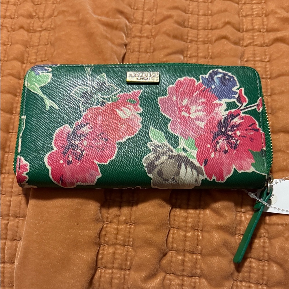 Kate Spade Green and Red Floral Wallet